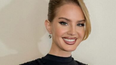 O recatado updo de Lana Del Rey é pura velha Hollywood
