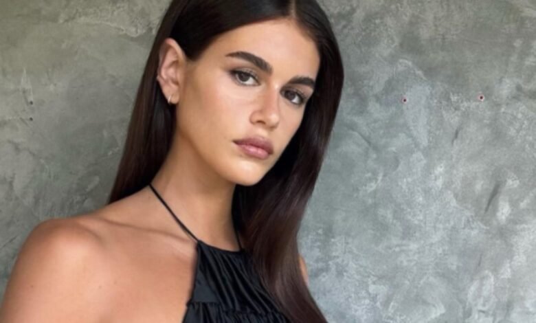 Kaia Gerber está tendo um verão quente e morena